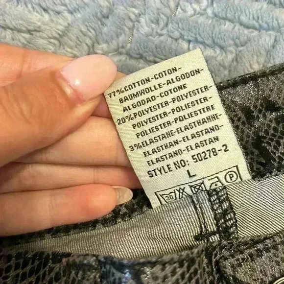 Snake Print Denim Pants - Picture 4 of 4